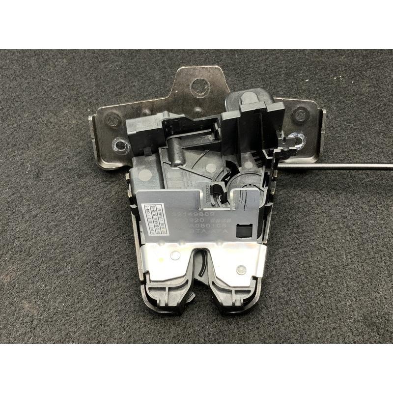 VL040 XB XC40 T5 AWD Rデザイン トランク ロック/イージークローザー付 32149889 ★動作OK ★即決★ ...