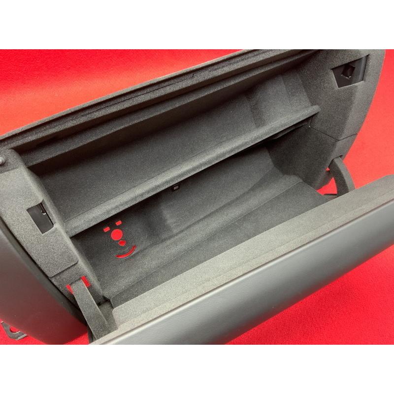 MR003 MG30B マセラティ ギブリ 本革 グローブボックス ◇黒革