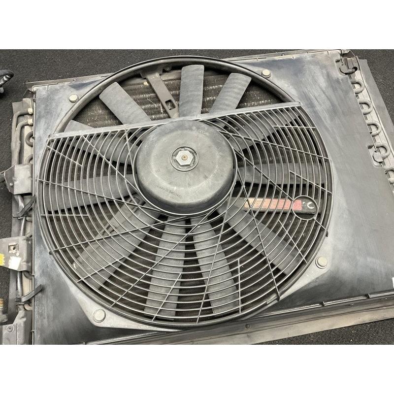 メルセデスーベンツ190E-20最終型エヤコンコンデンサ―販売