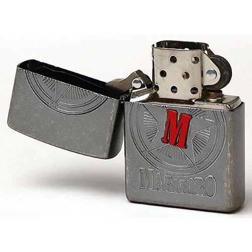 ZIPPO 「Marlboro」マルボロ・ジッポー C.赤文字M・羅針盤2000年 ZIPPO 「Marlboro」マルボロ・ジッポー C.赤文字M・羅針盤2000年