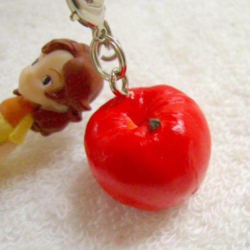 借りぐらしのアリエッテイ】 キーホルダー/アリエッティとひめりんご