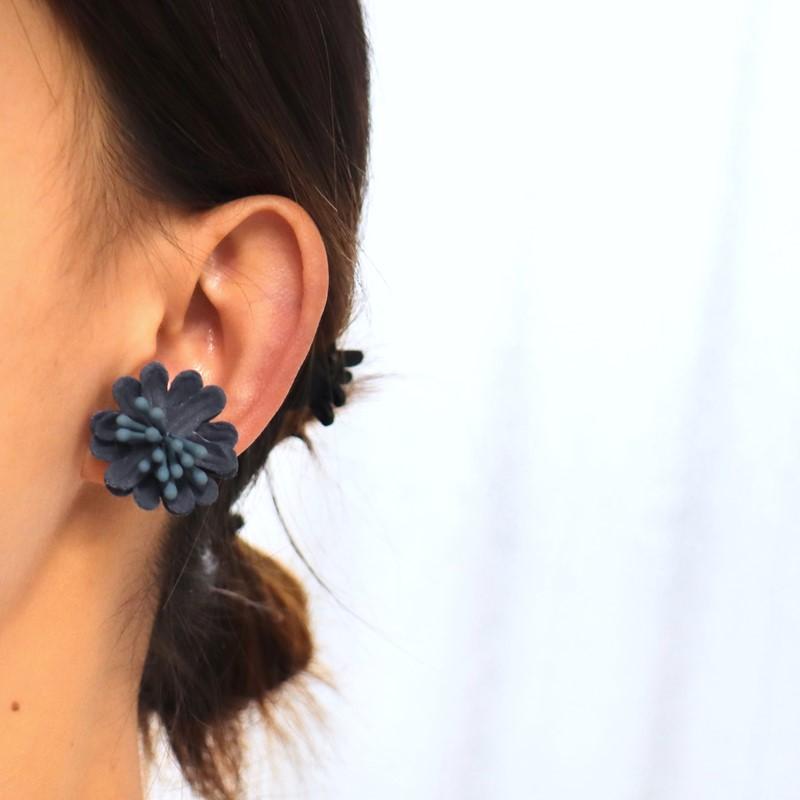 ピアス スタッドピアス イヤリング 両耳 レディース 花 フラワー 青い花 ブルー 布製 S925ポスト アレルギー対応 フェミニン 女性的 エレガント かわいい |  | 08