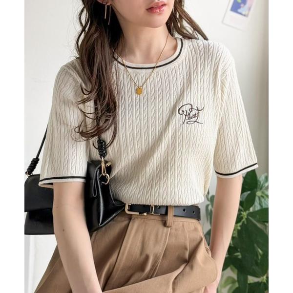 tシャツ 半袖 上品見えシンプルなのに着映える大人カジュアル。ケーブル編みサイン刺繍サマーニットトップス（半袖） レディース