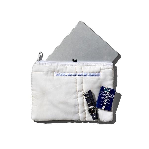 タブレットケース WHITE QUILTED SNOW JACKET LAPTOP CASE / 13