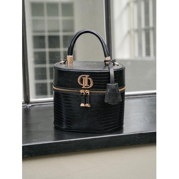 ⭐️新品未使用 Darich バニティバッグ 黒 ゴールドパーツ BLK バッグ Darich - ダーリッチ バニティバッグの通販 by M's shop