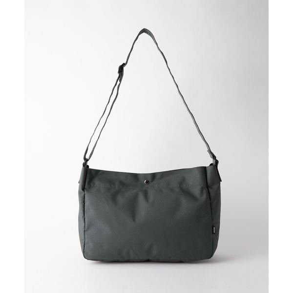 アローズ × PACKING！ 別注バッグがトレンドの「ニュースペーパー