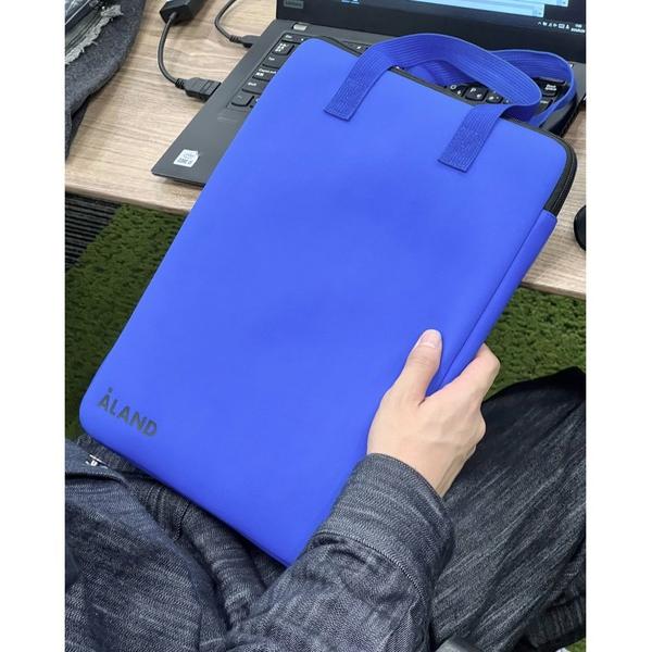 タブレットケース 「UNISEX」ALAND／ロゴPCケース 2974256 の商品画像