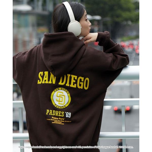 パーカー MLB/メジャーリーグベースボール 別注 ロゴ刺繍バックデザイン ビッグシルエット裏起毛プルオーバーパーカー メンズ レディース の商品画像