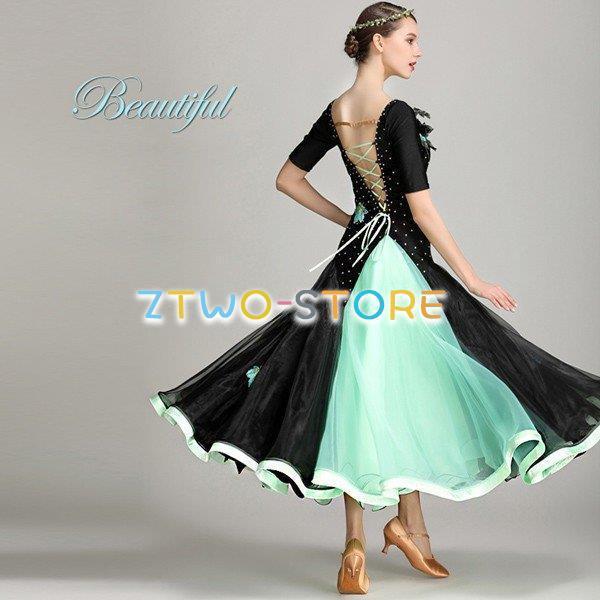 フォークダンス 衣装 豪華まとめ売り スカート ワンピース ドレス 30点