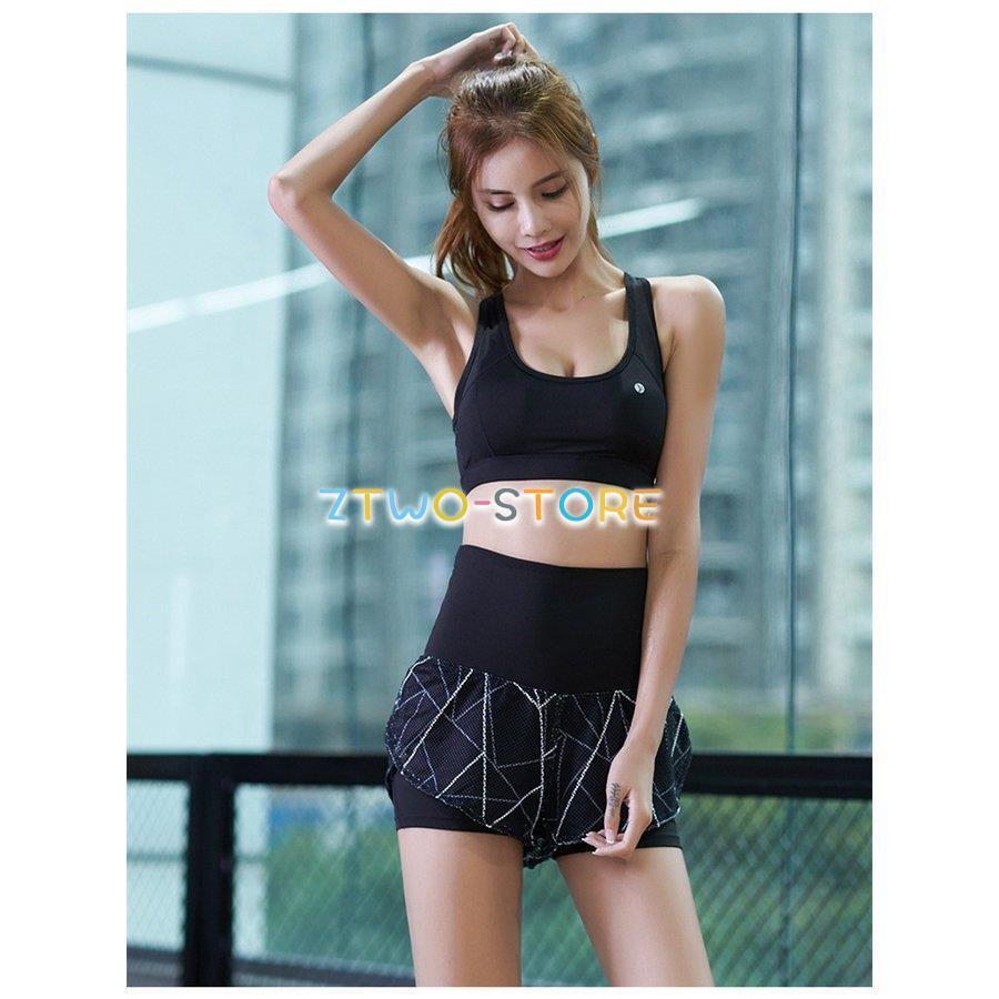 GYAKUSOU レディース　ショートパンツ　Tシャツ　ランニングウェア　セット GYAKUSOU レディース ショートパンツ Tシャツ ランニングウェア セット