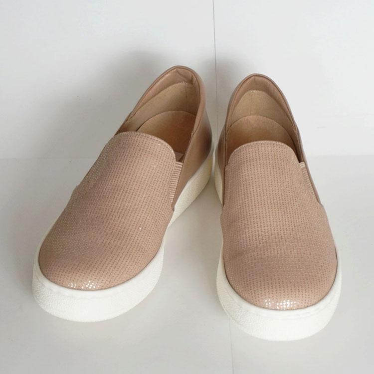 ゴールデングース　ベージュ レザー スリッポンスニーカー org.jpg