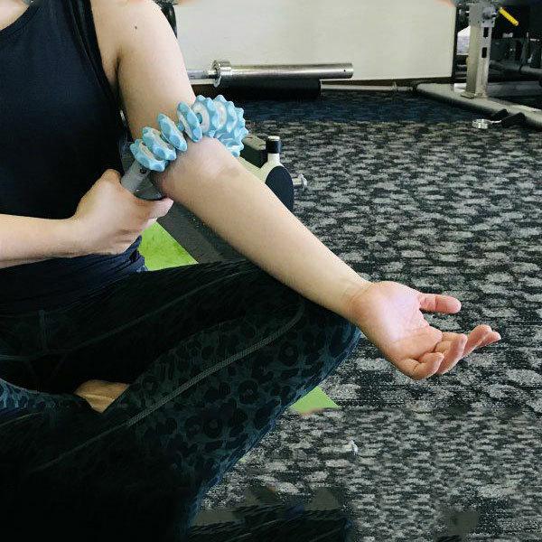 【送料無料】楽トレfit　癒しのほぐスネイク　いつでもどこでももみほぐし |  | 03