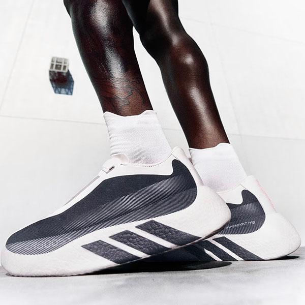 新品　HYPERBOOST EDGE アディダス ランニング スニーカー27.5 adidas（アディダス） メンズ ランニングシューズ HYPERBOOST EDGE M
