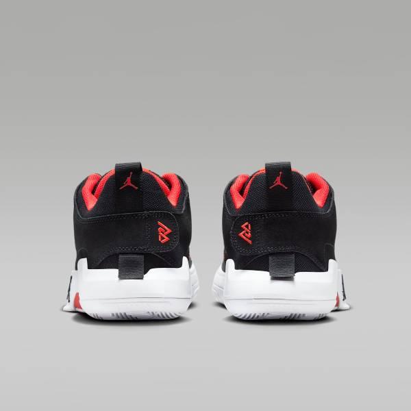 新品　NIKE ジョーダンワンテイク2 メンズ　バッシュ　バスケ　黒　27cm NIKE 新品 JORDAN ONE TAKE 2 PF ナイキ ジョーダン ワン テイク