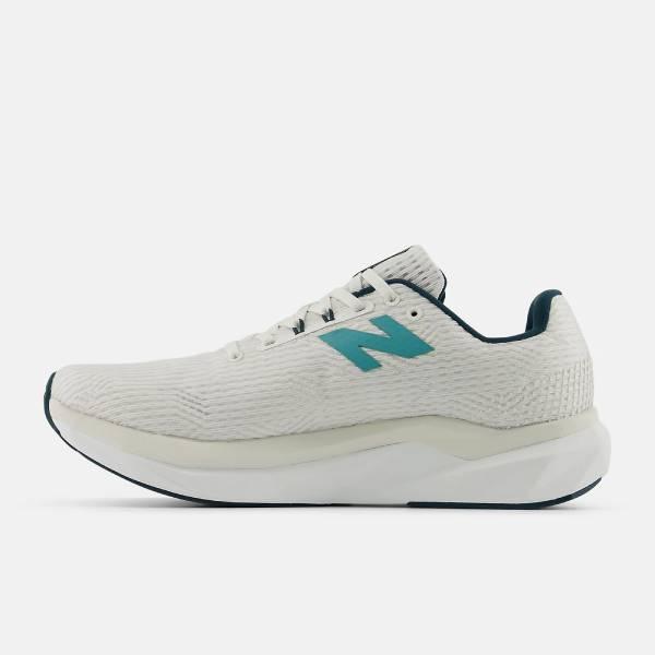 New Balance（ニューバランス） ランニングシューズ メンズ FUELCELL
