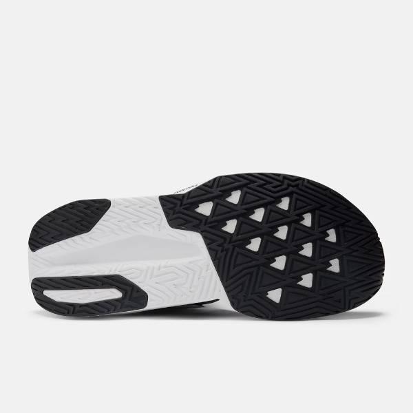 New Balance（ニューバランス） ランニングシューズ メンズ FuelCell