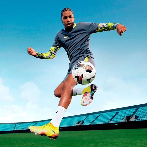 PUMA（プーマ） メンズ サッカースパイク フューチャー 8