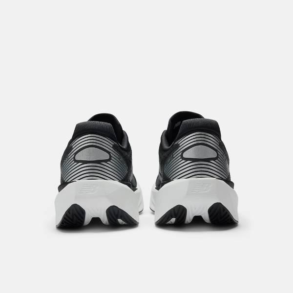 New Balance（ニューバランス） ランニングシューズ メンズ FuelCell