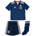 アディダス(adidas)...