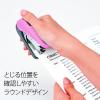 「プラス ホッチキス フラットかるヒット 32枚とじ ピンク 30712」の商品サムネイル画像5枚目