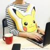 「MORIPiLO ポケモン クッション ( ピカチュウ もちもちフェイスクッション) グッズ ダイカットイエロー 約25x30cm かわいい」の商品サムネイル画像2枚目