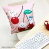 「MORIPiLO ちいかわ クッションカバー (ハチワレ うさぎ さくらんぼ ピンク) 45x45cm グッズ 可愛い 柔らかめ 背もたれクッション」の商品サムネイル画像6枚目