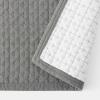 「無印良品 洗いざらしの綿キルティングラグ 100×195cm グレー 良品計画」の商品サムネイル画像2枚目