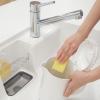 「キッチンスポンジ 毎日とりかえクリーナー クエン酸+泡タイプ 水アカに 使い捨て イエロー 1パック（30個入）東和産業」の商品サムネイル画像5枚目