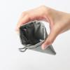 「無印良品 リンクルナイロン 片手で開くフラットポーチ グレー Ｓ 約１２．５×１０．３ｃｍ 良品計画」の商品サムネイル画像4枚目