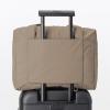 「無印良品 再生ナイロンたためるボストンバッグ スモーキーブラウン １８Ｌ 約４２×１５×３０ｃｍ 良品計画」の商品サムネイル画像10枚目