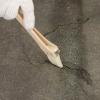 「雨もり補修液 1kg 雨漏り 外壁 ひび割れ クラック セメント ベランダ 1個 日本ミラコン産業」の商品サムネイル画像2枚目