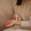 「生活の木 女性のためのセルフケア ジョホリズム ロールオンフレグランス ミント 清涼感ある香り 6mL 1本」の商品サムネイル画像2枚目
