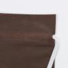「【LAKOLE/ラコレ】 不織布巾着ギフトバッグ（L） ブラウン」の商品サムネイル画像3枚目