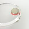 「コクヨ カラーマグネット 強力タイプ クリヤー 直径30mm 約9枚保持 ピンク マク-T30NP 1パック（2個入）」の商品サムネイル画像4枚目