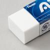 「ぺんてる アイン06消ゴム 2個入 XZEAH062 1セット」の商品サムネイル画像3枚目