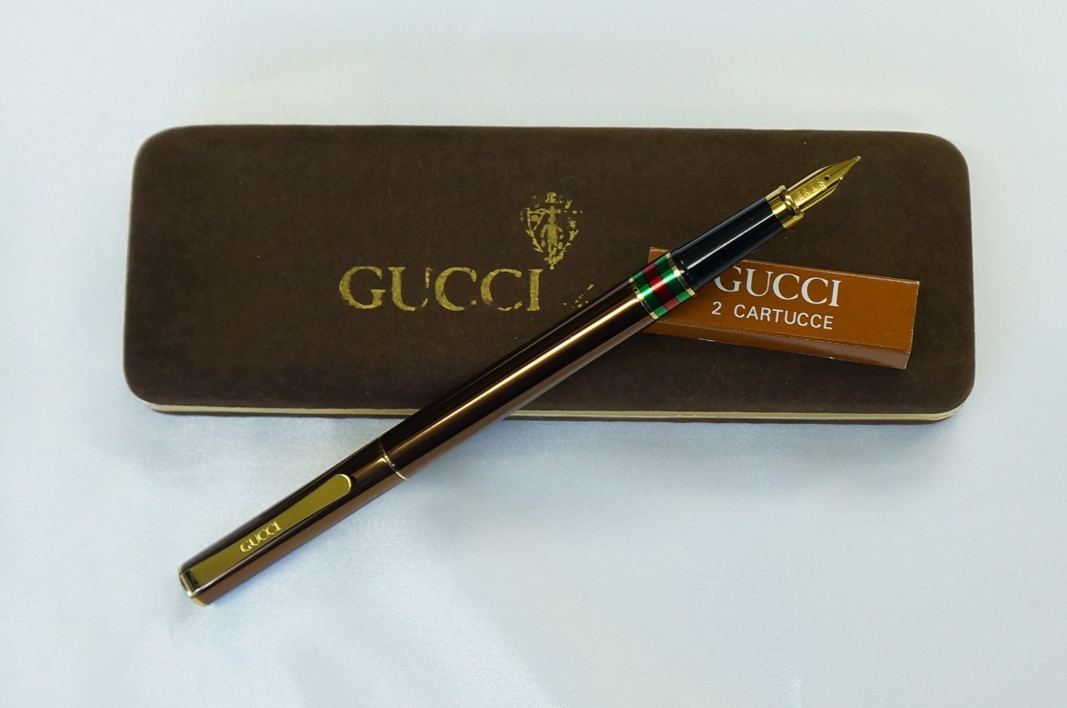 宮 GUCCI シェリーライン万年筆